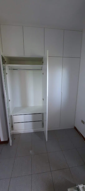 Armadio in Laminato Bianco su Misura